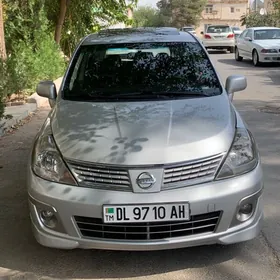 Nissan Versa 2010