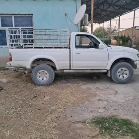 Toyota Tacoma 2001