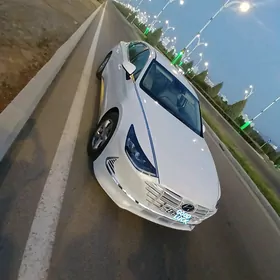 Hyundai Sonata 2021