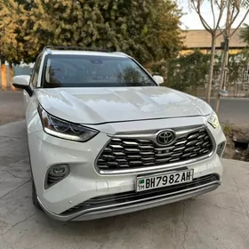 Toyota Highlander 2020