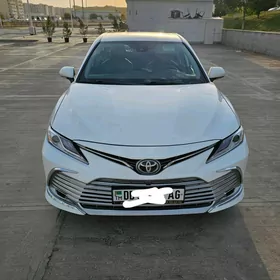 Toyota Camry 2022