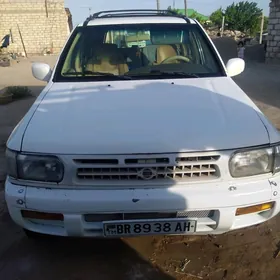 Nissan Pathfinder 1998