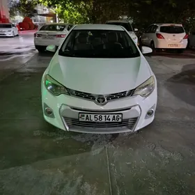 Toyota Corolla 2015