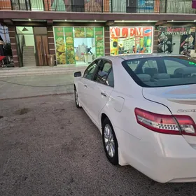 Toyota Camry 2010
