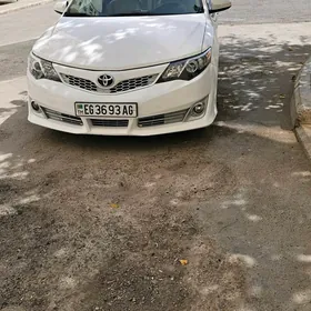 Toyota Camry 2013