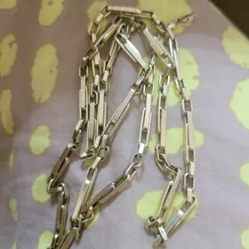 Gyzyl bolt