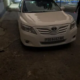 Toyota Camry 2010