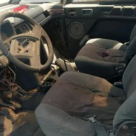 Renault Clio 1985