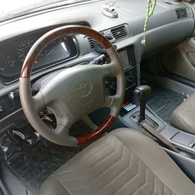 Toyota Camry 2000