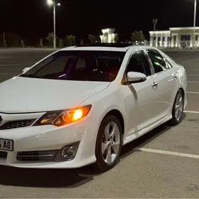 Toyota Camry 2013