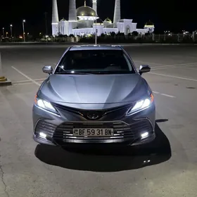 Toyota Camry 2020