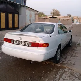Toyota Camry 2000