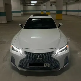 Lexus IS 350 2022