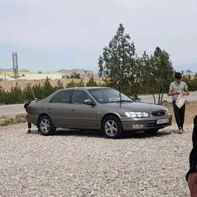 Toyota Camry 1999