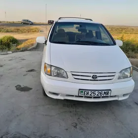 Toyota Sienna 2002