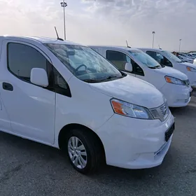 Nissan NV200 2021