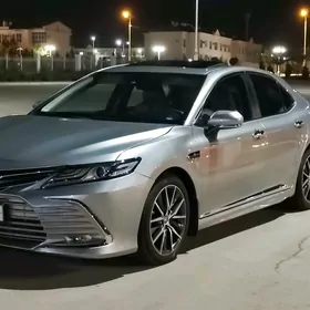 Toyota Camry 2018