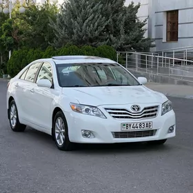 Toyota Camry 2010