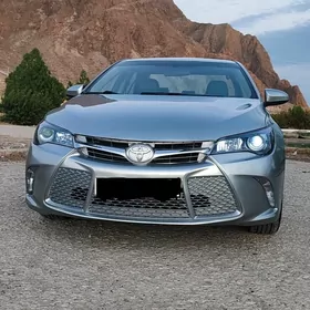 Toyota Camry 2015