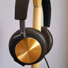 Наушники Bang Olufsen
