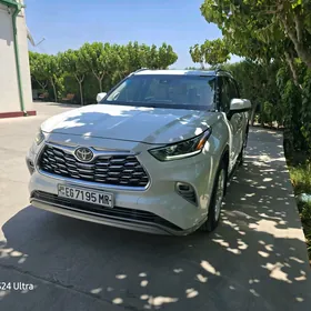 Toyota Highlander 2020
