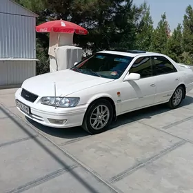 Toyota Camry 2000