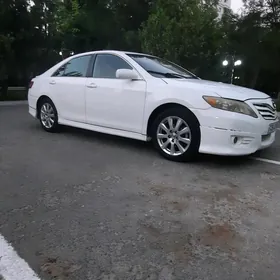 Toyota Camry 2011