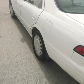 Toyota Camry 1999