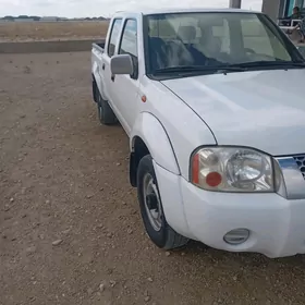 Nissan Navara 2011