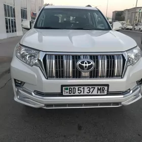 Toyota Land Cruiser Prado 2023