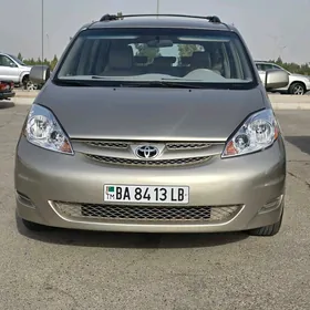 Toyota Sienna 2008