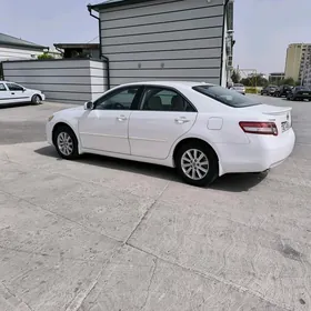 Toyota Camry 2011