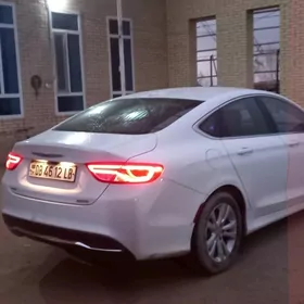 Chrysler 200 2015