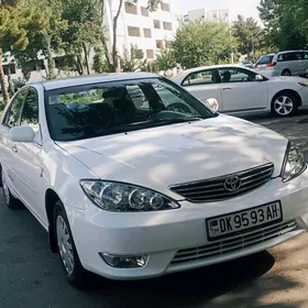 Toyota Camry 2004