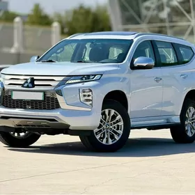 Mitsubishi Montero Sport 2020