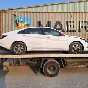 Hyundai Elantra 2021