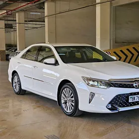 Toyota Camry 2017