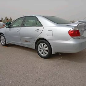 Toyota Camry 2004