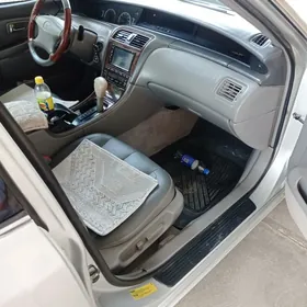Toyota Avalon 2001