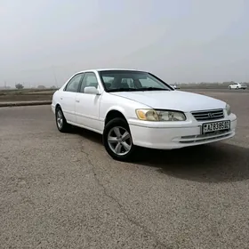 Toyota Camry 2000