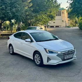 Hyundai Elantra 2020