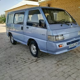 Toyota Hiace 1993