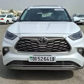 Toyota Highlander 2022