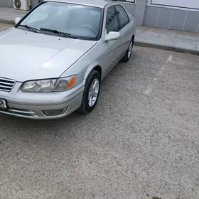 Toyota Camry 2001