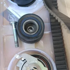 Opel rolik natiržirltel