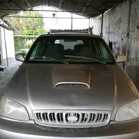 Kia Carnival 2001
