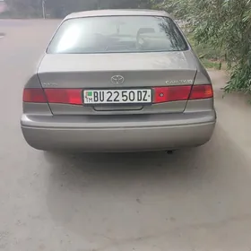 Toyota Camry 2000