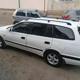 Toyota Corona 1995