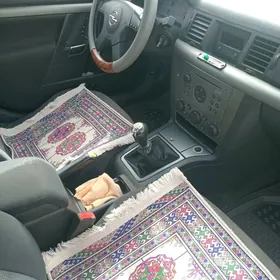 Opel Vectra 2002