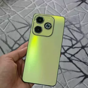 Infinix Hot 40i. 8/128